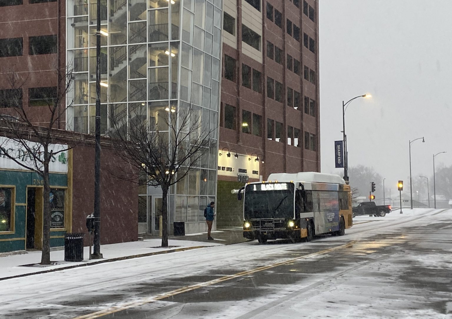 black route bus near fifth and walnut garage mcnallys feb. 12 2025 (002)