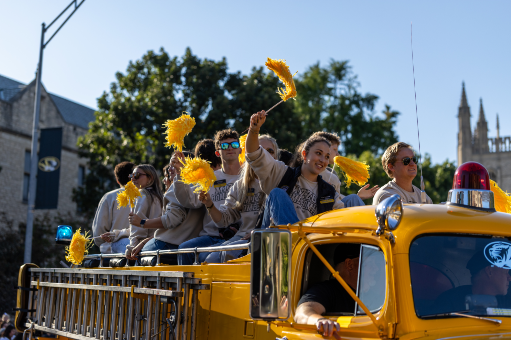 092925 homecomingparade9